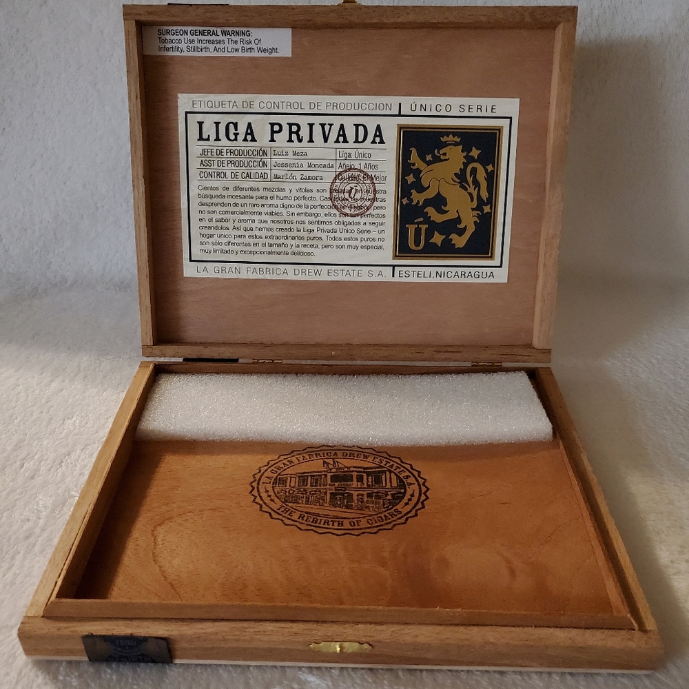 2 Empty Wooden Cigar Box Liga Privada U